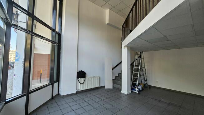 Do sprzedania dwupoziomowy lokal 91.7 m2 Jedności Narodowej