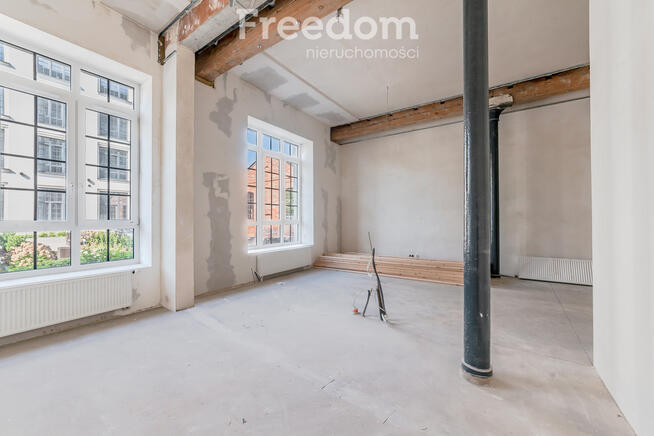 Wyjątkowy loft 67m2 przy Manufakturze