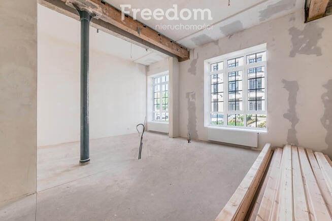 Wyjątkowy loft 67m2 przy Manufakturze