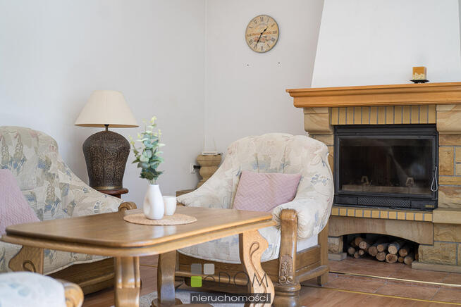 Rodzinny dom w zabudowie bliźniaczej - Chwalęcice