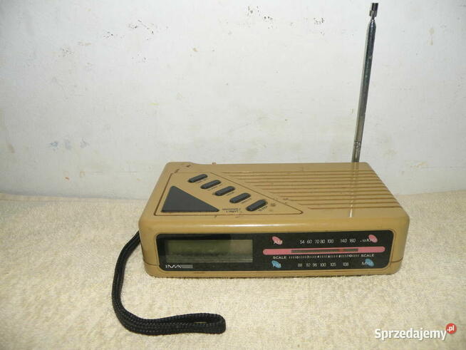 Radio z PRL-u IMA CR-140