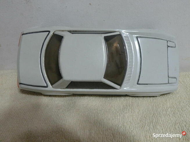 Samochód z PRL-u - Metalowy -