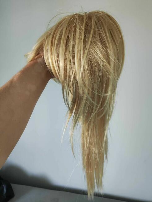 Peruka dla Kobiet Damska długie włosy blond z grzywką 41