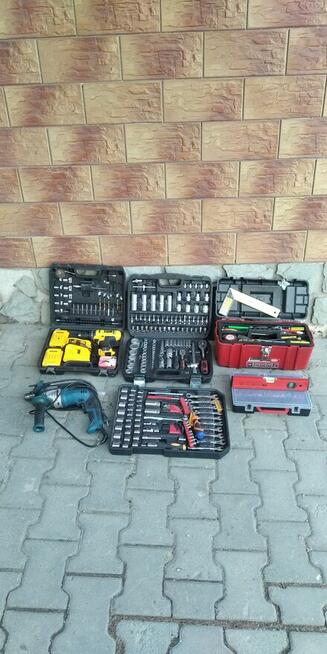 SKRĘCANIE MEBLI BIAŁY MONTAŻ