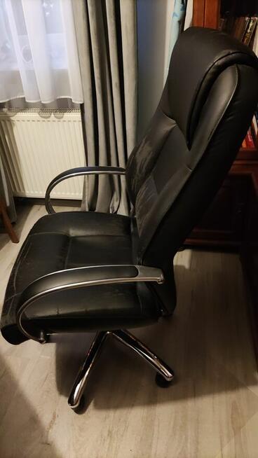 Fotel biurowy jak na zdjęciach