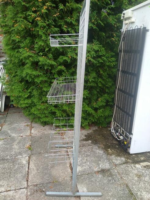 Metalowy regał do sklepu, garażu, piwnicy, warsztatu, 70 zł.