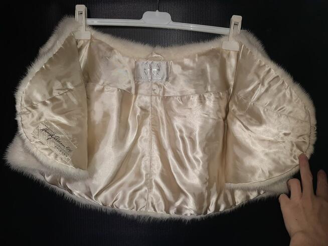 Saga Mink- etola z białych norek