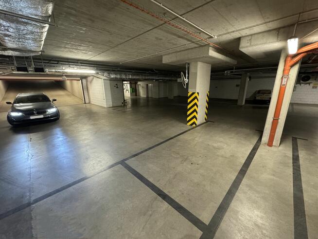 Parking AngelRiver ul. Walońska-Traugutta-Miernicza