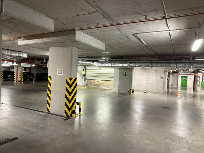 Parking AngelRiver ul. Walońska-Traugutta-Miernicza