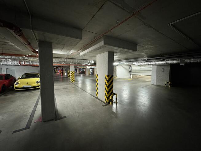 Parking AngelRiver ul. Walońska-Traugutta-Miernicza