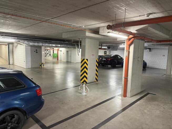 Parking AngelRiver ul. Walońska-Traugutta-Miernicza