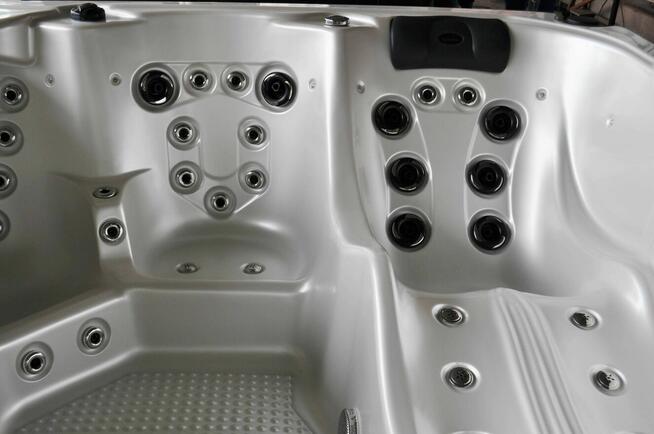 Jacuzi ogrodowe SPA Balboa 250×230×95 cm Akryl. Pokrywa schody