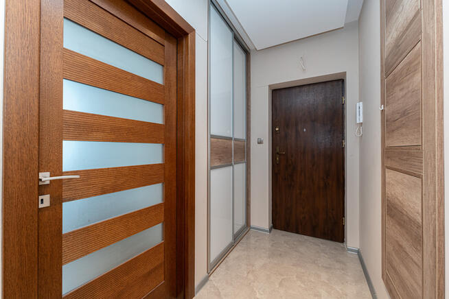 Okazja! 2 ustawne pokoje w topowej lokalizacji