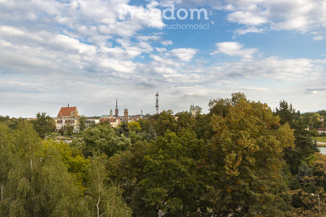 Mieszkanie z widokiem na panoramę miasta i góry
