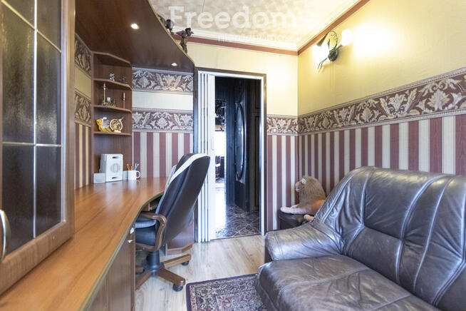 Mieszkanie z widokiem na panoramę miasta i góry