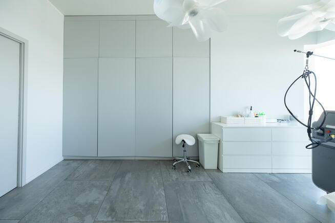 Lokal do wynajęcia- Sky Tower 28 piętro