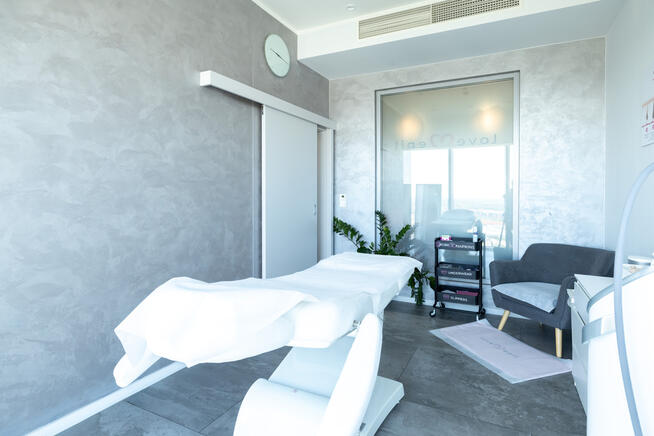 Lokal do wynajęcia- Sky Tower 28 piętro