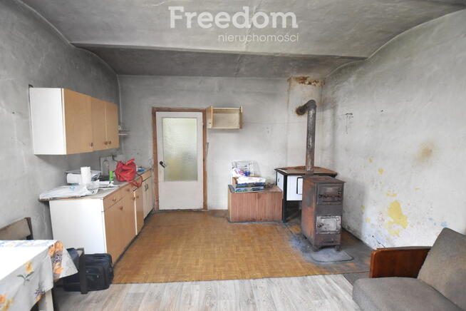 Tanie mieszkanie do remontu blisko miasta Namysłów
