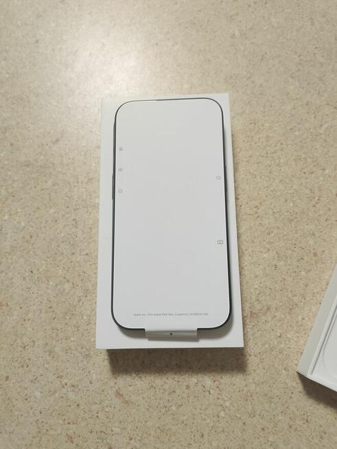 Sprzedam telefon iPhone 16