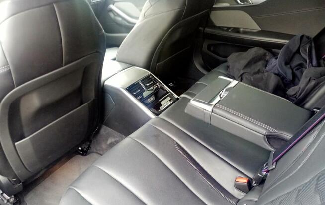 Piękna czarnula BMW, M850I XDRIVE Rok produkcji 2020