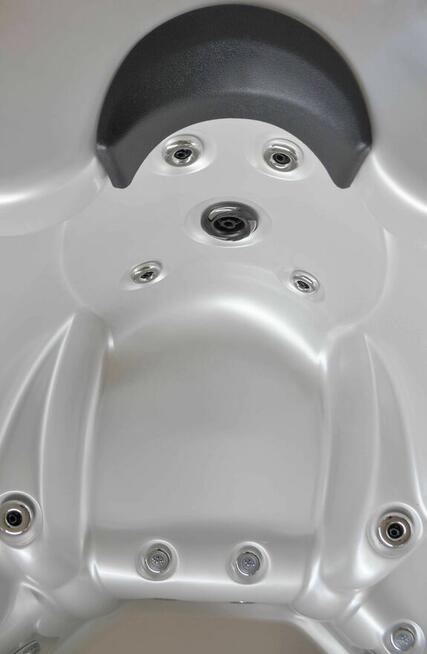 Jacuzi ogrodowe Balboa 224×224×90 cm Akryl. Pokrywa schody