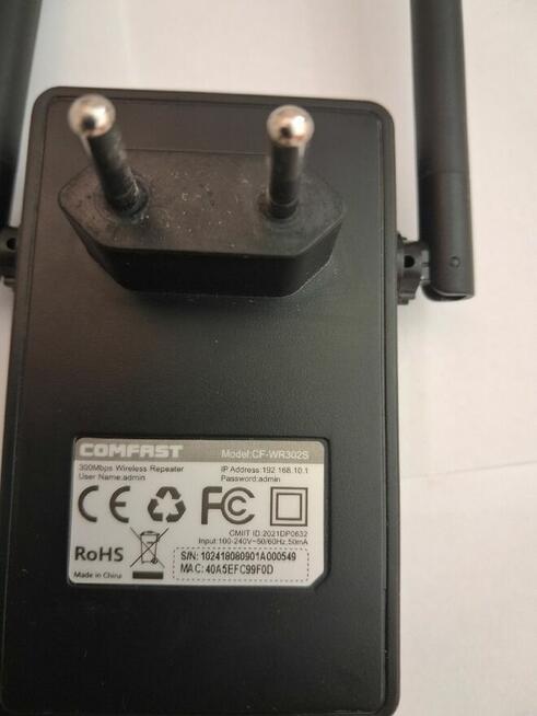 WZMACNIACZ SYGNAŁU sieci WI-FI 2 Anteny 2,4Ghz DUŻY ZASIĘG