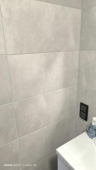 Glazura terakota fuga listwy panele podłogowe