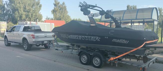 TRANSPORT ŁODZI MOTOROWYCH I JACHTÓW - holowanie przyczep ca