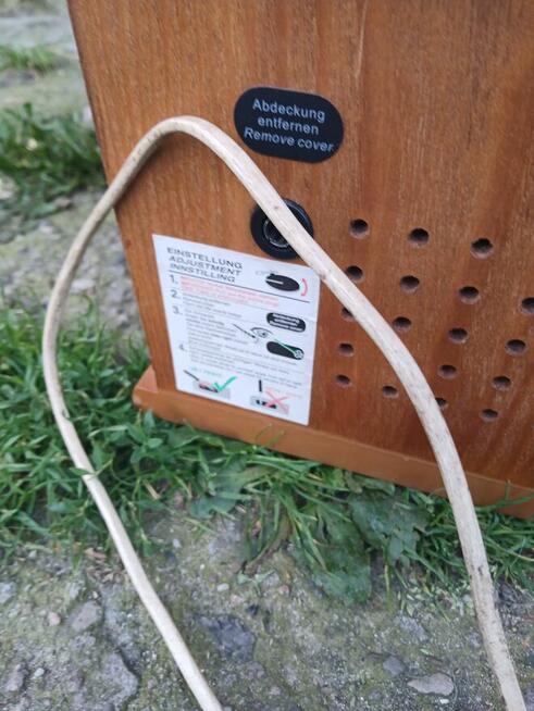 Stare Radio z adapterem dla kolekcjonera.