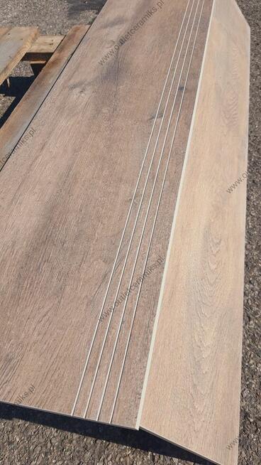 Płytki na schody 120x30 gres drewnopodobny Sentimental