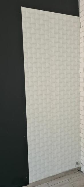 Lokal- front 16 m2 Centrum na sklep, usługi- 1000 zł