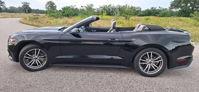 Ford Mustang kabriolet