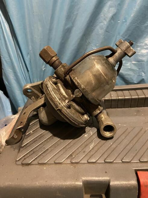 Pompa Paliwa ŻUK NYSA WARSZAWA Orginał lata 80 te używana sp