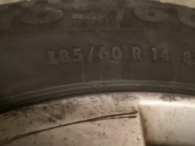 Koła aluminiowe z oponami letnimi od skody Fabi