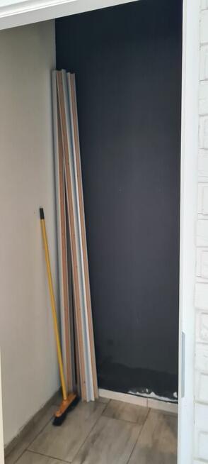 Lokal- front 16 m2 Centrum na sklep, usługi- 1000 zł