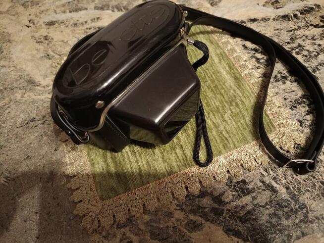 Dwa Zabytkowe Aparaty Kodak i Beirette Vintage