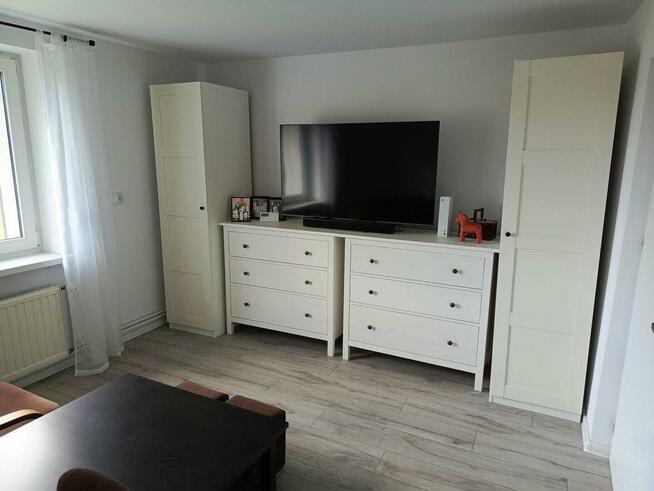 Dom, budynek gospodarczy i dwa garaże