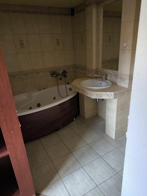 Dom pod lasem z widokiem na Nowy Sącz