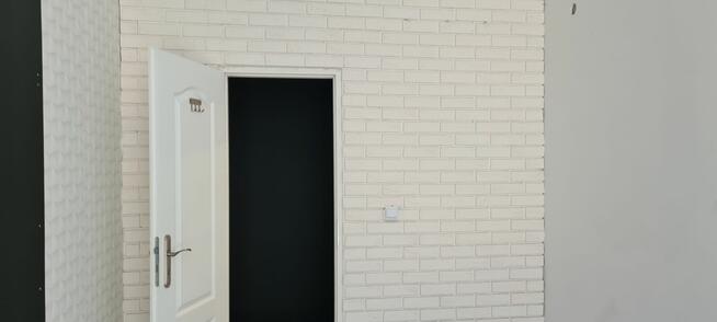 Lokal- front 16 m2 Centrum na sklep, usługi- 1000 zł