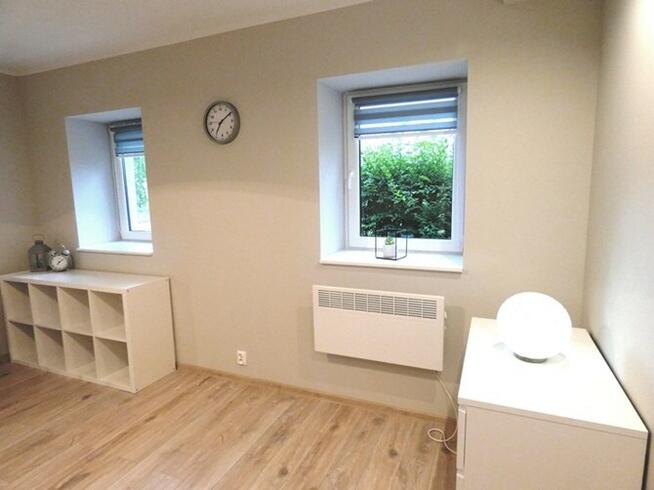 Do wynajęcia jasna kawalerka, Staszica 1