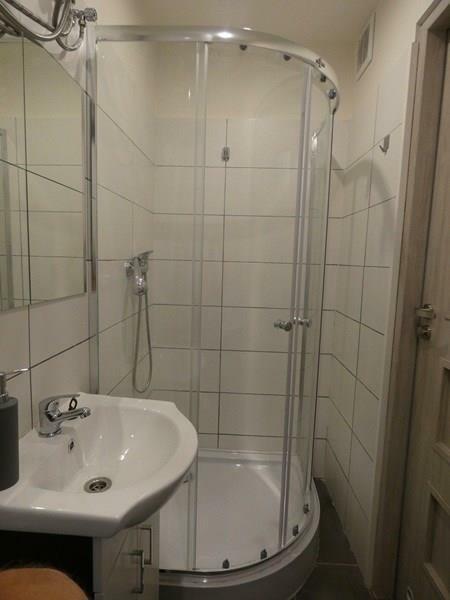 Do wynajęcia jasna kawalerka, Staszica 1