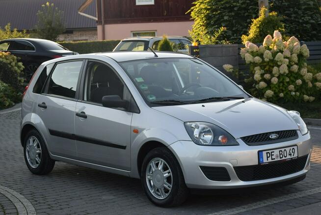 Ford Fiesta 1.4B Automat/ Alufelgi/ Klima/ Czujniki Parkowania/ Sprowadzony