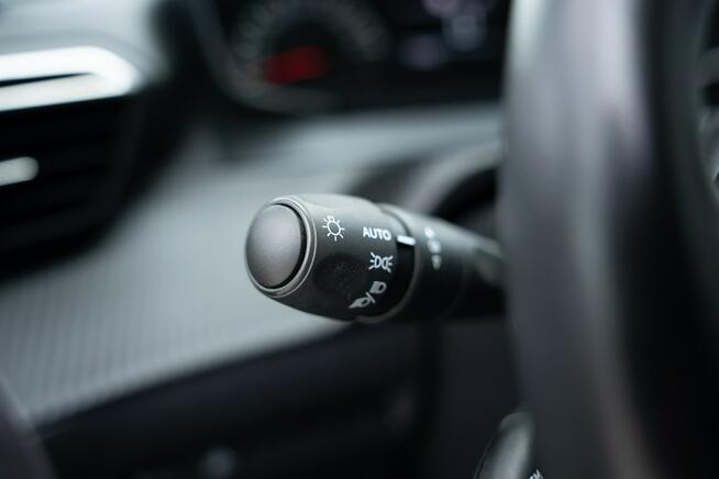 Peugeot 2008 FV 23%*Automat*Org. Lakier*Pełny Serwis* 1.2 Benz 130KM*Gwarancja