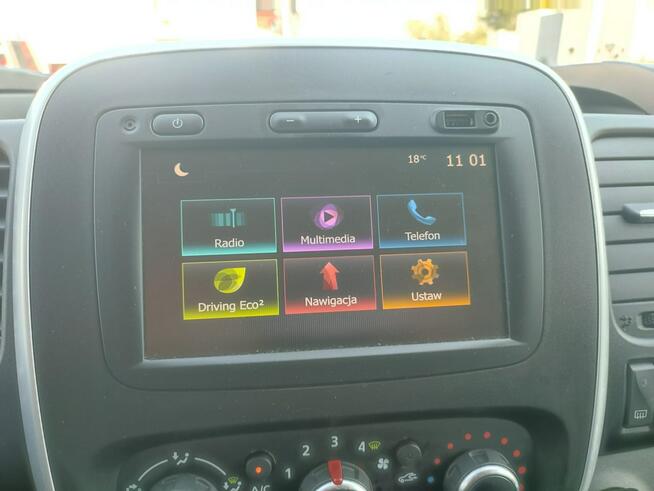 Renault Trafic 9osób fv23 automat