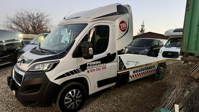 Peugeot Boxer Auto laweta 2.2 blu HDI Webasto klima kamera sypialnia wciągarka gwara