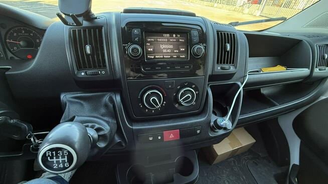 Peugeot Boxer Auto laweta 2.2 blu HDI Webasto klima kamera sypialnia wciągarka gwara