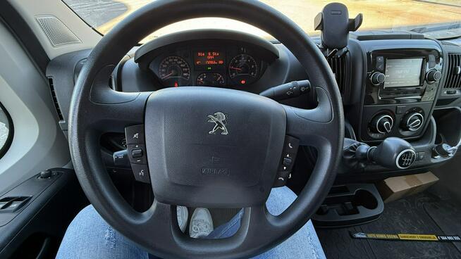 Peugeot Boxer Auto laweta 2.2 blu HDI Webasto klima kamera sypialnia wciągarka gwara