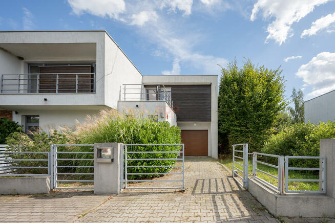 Dom Komorowice gm. Żórawina