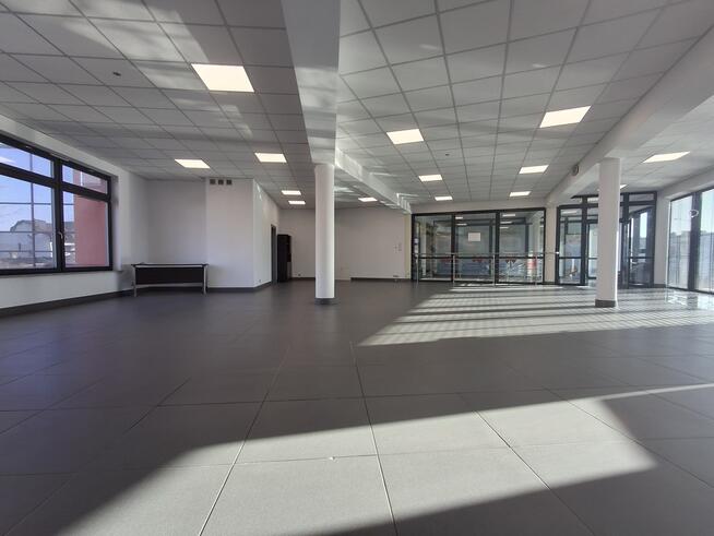 Do wynajęcia lokal handlowo-usługowy/ ul.Brzeska