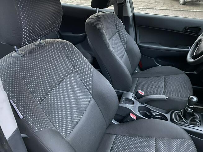Hyundai i30 Niezawodna i mocna benzyna/Klimatyzacja/Isofix, niski przebieg/Aux,USB
